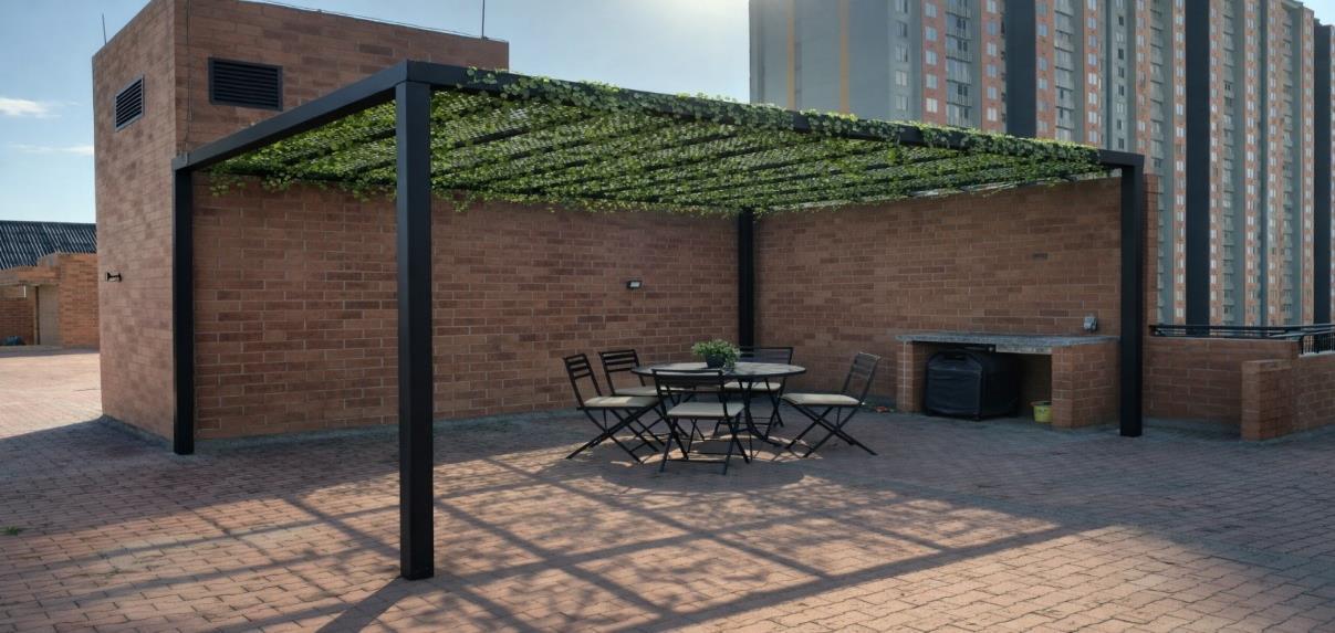 Ejemplo de referencia — zona de BBQ en estructura metálica y policarbonato