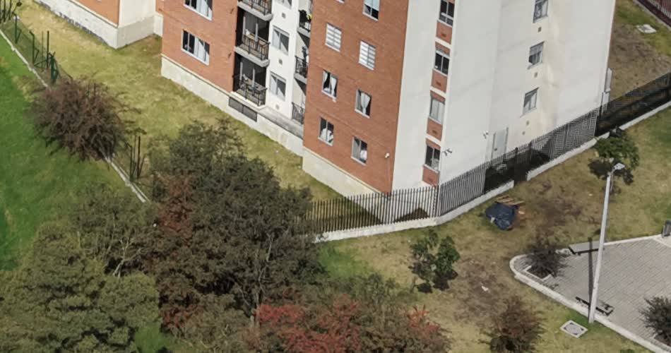 Reja perimetral del conjunto — vista aérea