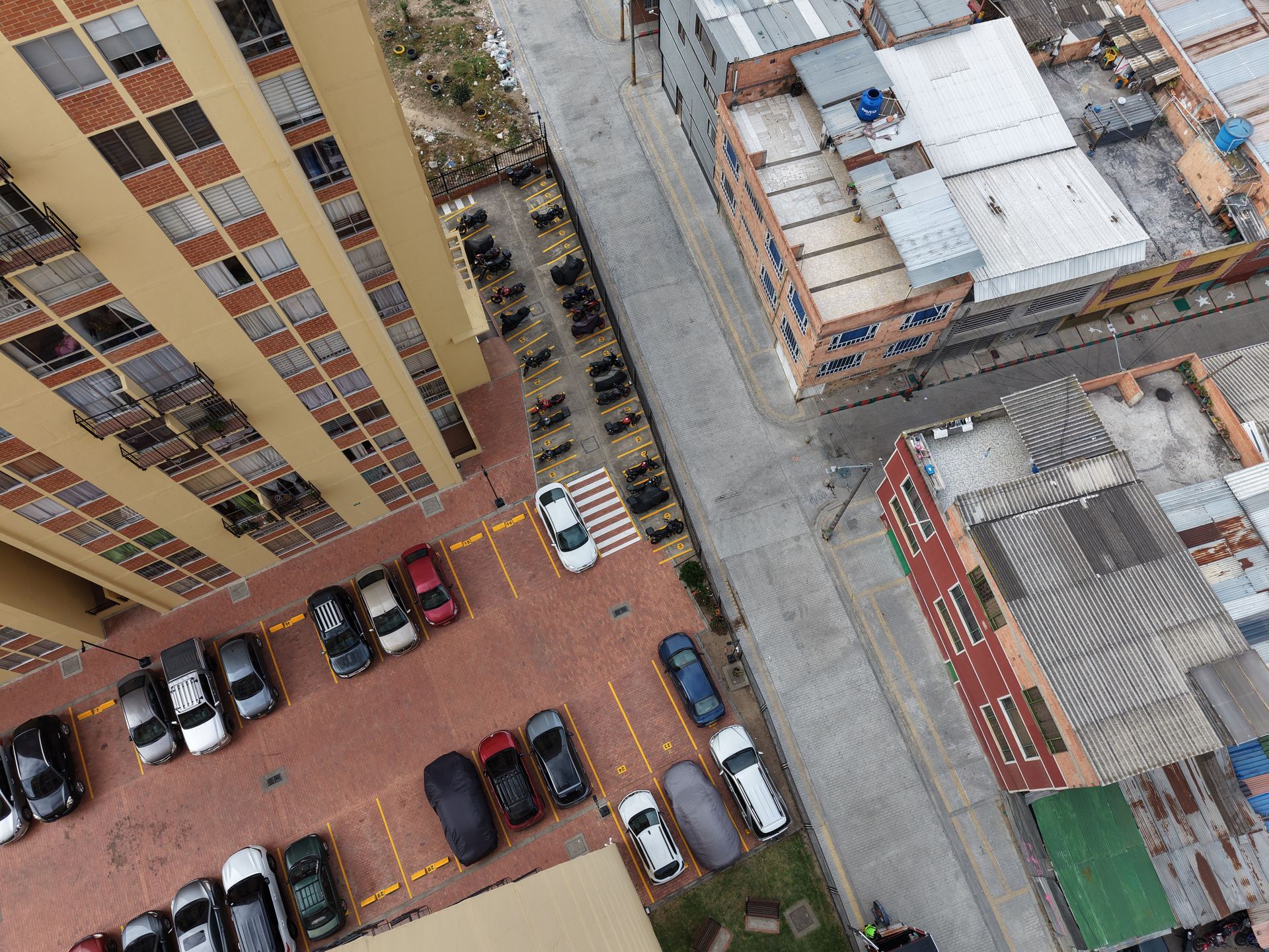 Vista obl&iacute;cua del conjunto en su entorno